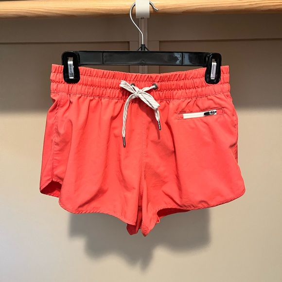Vuori Pants - Vuori Clementine Shorts